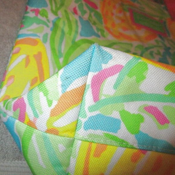 LILLY Pulitzer x ESTEE Lauder BEACH Tote BAG Tropical LEMONS Canvas SHOULDER - Picture 12 of 12